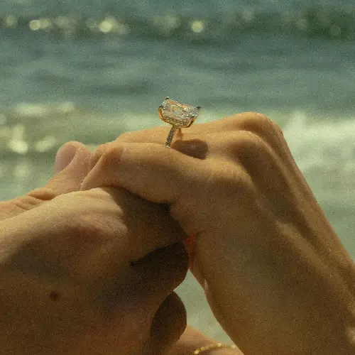 5 Things to Do Immediately After Getting Engaged