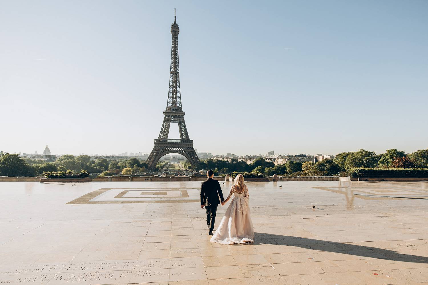 Shangrila Paris wedding - get married with Eiffel Tower view at this Paris  wedding hotel