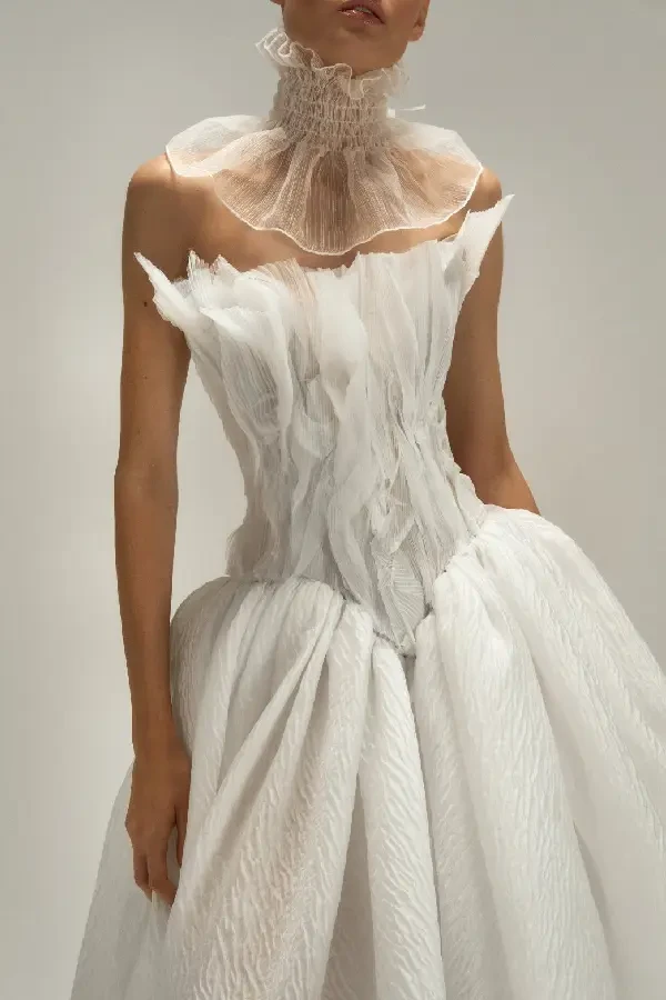 35 Beautiful Wedding Dress Styles for Every Body Type