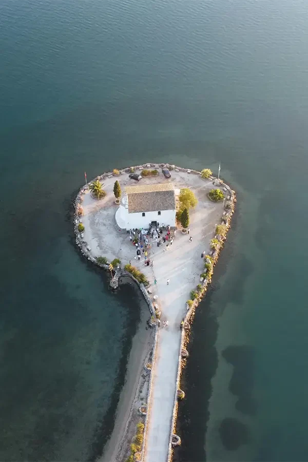 A Dreamlike Affair. Wedding in Greece