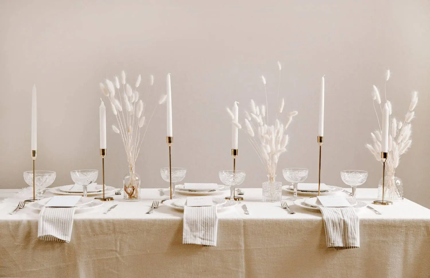 Wedding catering styles for different wedding concepts